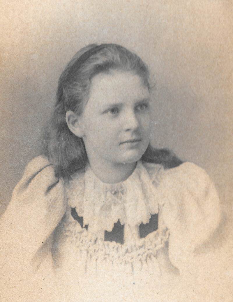 Ethel Gabain as a young girl